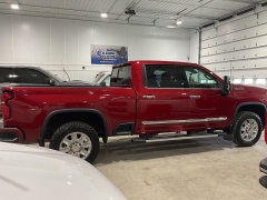 Used 2024  Chevrolet Silverado 2500HD 4WD Crew Cab 159" High Country Gas at Ollenburg Motors near Garner&comma; IA