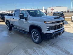 New 2026  Chevrolet Silverado 2500HD 4WD Crew Cab 159" Custom Dsl at Ollenburg Motors near Garner&comma; IA