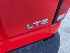 Used 2024  Chevrolet Silverado 2500HD 4WD Crew Cab 159" LTZ Dsl at Ollenburg Motors near Garner&comma; IA