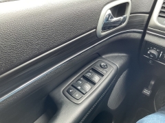 Used 2021  Jeep Grand Cherokee Limited 4x4 at Ollenburg Motors near Garner, IA