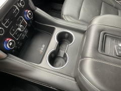 Used 2022 GMC Yukon 4WD 4dr SLT at Ollenburg Motors near Garner, IA