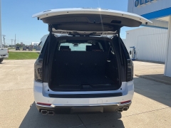 New 2026  Chevrolet Suburban 4WD 4dr High Country at Ollenburg Motors near Garner&comma; IA