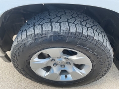 Used 2021  Ram 1500 4WD Big Horn Crew Cab 5'7" Box at Ollenburg Motors near Garner&comma; IA