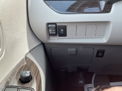 Used 2018  Toyota Sienna 4d Wagon XLE 7-Pass w&sol;Auto Access Seat at Ollenburg Motors near Garner&comma; IA