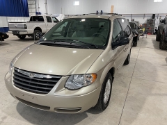 Used 2006  Chrysler Town & Country 4d Wagon Touring at Ollenburg Motors near Garner&comma; IA