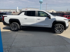 New 2026  Chevrolet Silverado EV e4WD Crew Cab Standard Range Work Truck at Ollenburg Motors near Garner&comma; IA