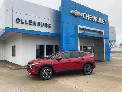 New 2026 Chevrolet Trax FWD 4dr LT at Ollenburg Motors near Garner, IA