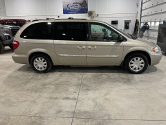 Used 2006  Chrysler Town & Country 4d Wagon Touring at Ollenburg Motors near Garner&comma; IA