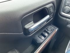 Used 2019  Chevrolet Silverado 1500 4WD Crew Cab High Country at Ollenburg Motors near Garner&comma; IA