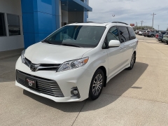 Used 2018  Toyota Sienna 4d Wagon XLE 7-Pass w&sol;Auto Access Seat at Ollenburg Motors near Garner&comma; IA
