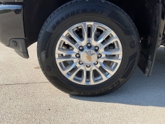 Used 2022  Chevrolet Silverado 3500HD 4WD Crew Cab 159" High Country Dsl at Ollenburg Motors near Garner&comma; IA