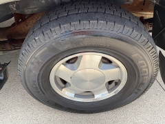 Used 1999  Chevrolet Suburban 1500 SUV 4WD LT at Ollenburg Motors near Garner&comma; IA