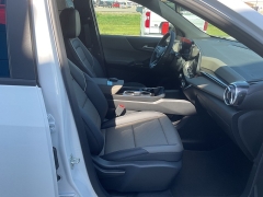 New 2027  Chevrolet Equinox AWD 4dr LT w&sol;2LT at Ollenburg Motors near Garner&comma; IA