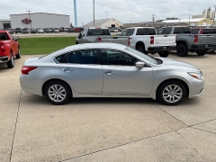Used 2016 Nissan Altima 4d Sedan 2.5L S at Ollenburg Motors near Garner, IA