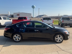 Used 2015  Nissan Altima 4d Sedan SL 2&period;5L at Ollenburg Motors near Garner&comma; IA