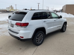 Used 2021  Jeep Grand Cherokee Limited 4x4 at Ollenburg Motors near Garner, IA