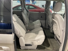 Used 2006  Chrysler Town & Country 4d Wagon Touring at Ollenburg Motors near Garner&comma; IA