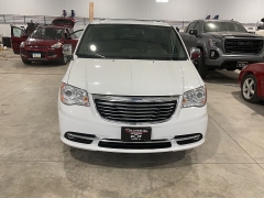 Used 2015  Chrysler Town & Country 4d Wagon Limited Platinum at Ollenburg Motors near Garner&comma; IA