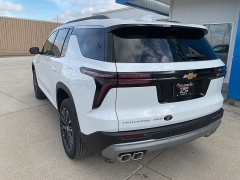 New 2026  Chevrolet Traverse AWD 4dr LT w&sol;2LT at Ollenburg Motors near Garner&comma; IA