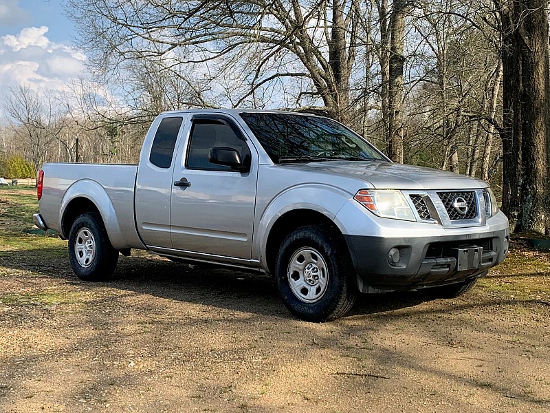 Used 2015  Nissan Frontier 2WD King Cab S 5spd at Bill Fitts Auto Sales near Little Rock, AR