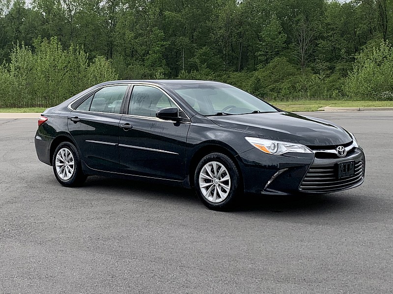 Used 2015  Toyota Camry 4d Sedan LE at Bill Fitts Auto Sales near Little Rock, AR