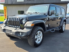 Used 2020 Jeep Wrangler Unlimited 4d SUV 4WD Sport at Maxx Loans near St. Adrian, MI