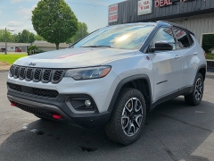 Used 2024 Jeep Compass Trailhawk 4x4 at Maxx Loans near St. Adrian, MI