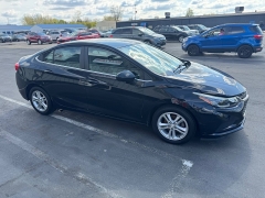 Used 2017 Chevrolet Cruze 4d Sedan LT Auto at Maxx Loans near ,