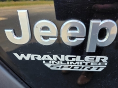 Used 2020 Jeep Wrangler Unlimited 4d SUV 4WD Sport at Maxx Loans near St. Adrian, MI
