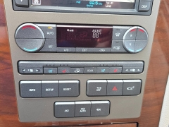 Used 2014 Lincoln Navigator 4d SUV 4WD at Maxx Loans near St. Adrian, MI