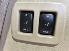 Used 2014 Lincoln Navigator 4d SUV 4WD at Maxx Loans near St. Adrian, MI