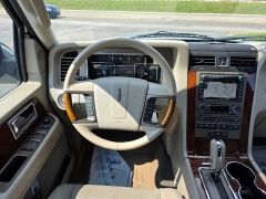 Used 2014 Lincoln Navigator 4d SUV 4WD at Maxx Loans near St. Adrian, MI