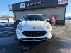 Used 2020  Ford Escape 4d SUV FWD SEL at Maxx Loans near St&period; Adrian&comma; MI