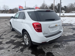 Used 2017  Chevrolet Equinox 4d SUV FWD LT at Maxx Loans near St&period; Adrian&comma; MI