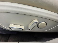 Used 2013 Lincoln MKZ Hybrid 4d Sedan at Maxx Loans near St. Adrian, MI