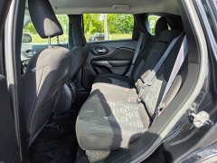 Used 2019 Jeep Cherokee 4d SUV 4WD Latitude 3.2L at Maxx Loans near St. Adrian, MI