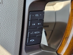 Used 2014 Lincoln Navigator 4d SUV 4WD at Maxx Loans near St. Adrian, MI