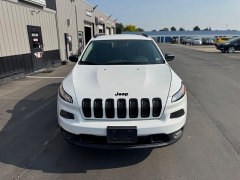 Used 2017 Jeep Cherokee 4d SUV 4WD Sport I4 Altitude at Deal King Adrian near Adrian, MI
