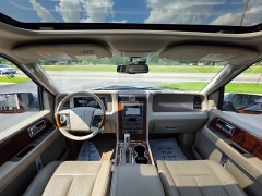 Used 2014 Lincoln Navigator 4d SUV 4WD at Maxx Loans near St. Adrian, MI