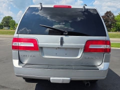 Used 2014 Lincoln Navigator 4d SUV 4WD at Maxx Loans near St. Adrian, MI
