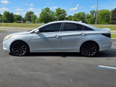 Used 2011 Hyundai Sonata 4d Sedan SE at Maxx Loans near St. Adrian, MI