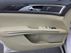 Used 2013 Lincoln MKZ Hybrid 4d Sedan at Maxx Loans near St. Adrian, MI