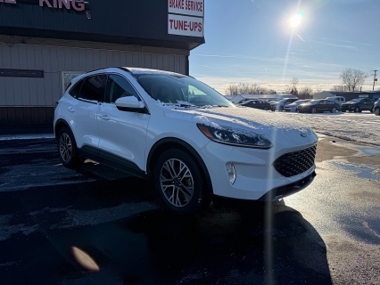 Used 2020 Ford Escape 4d SUV FWD SEL at Deal King Adrian near Adrian, MI