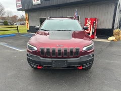 Used 2019  Jeep Cherokee 4d SUV 4WD Trailhawk 3&period;2L at Maxx Loans near St&period; Adrian&comma; MI