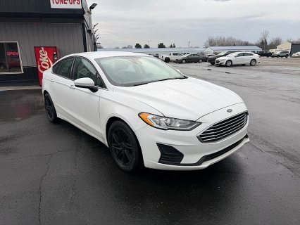 Used 2020 Ford Fusion 4d Sedan FWD SE 1.5L EcoBoost at Deal King Adrian near Adrian, MI