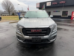 Used 2024  GMC Terrain FWD 4dr SLE at Maxx Loans near St&period; Adrian&comma; MI