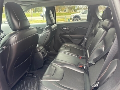 Used 2019  Jeep Cherokee 4d SUV 4WD Trailhawk 3&period;2L at Maxx Loans near St&period; Adrian&comma; MI