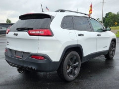 Used 2017 Jeep Cherokee 4d SUV 4WD Sport I4 Altitude at Maxx Loans near St. Adrian, MI