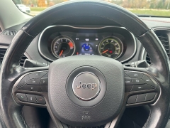 Used 2019  Jeep Cherokee 4d SUV 4WD Trailhawk 3&period;2L at Maxx Loans near St&period; Adrian&comma; MI