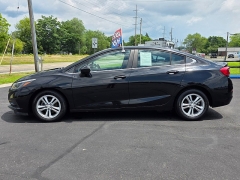 Used 2017 Chevrolet Cruze 4d Sedan LT Auto at Maxx Loans near St. Adrian, MI